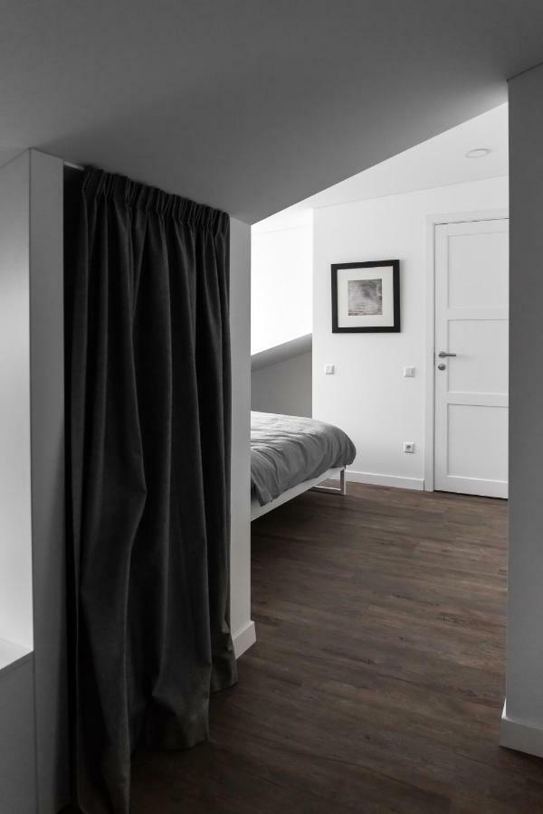 Deluxe Apartments By Hostlovers Каунас Екстериор снимка
