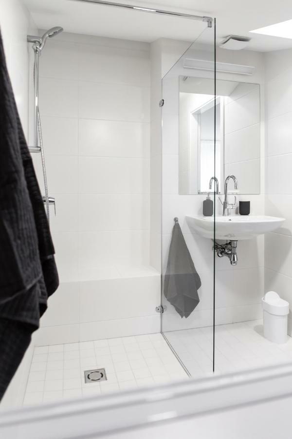 Deluxe Apartments By Hostlovers Каунас Екстериор снимка