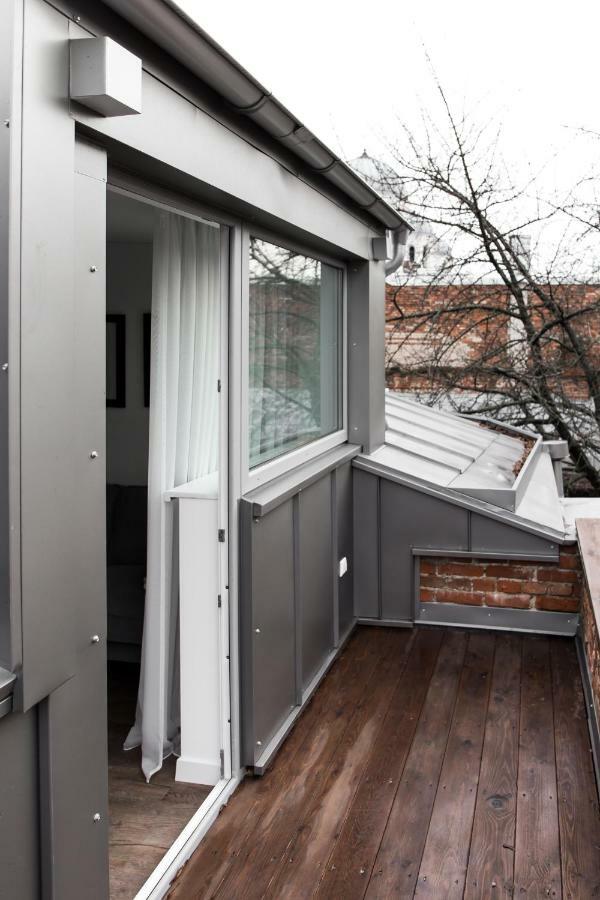 Deluxe Apartments By Hostlovers Каунас Екстериор снимка