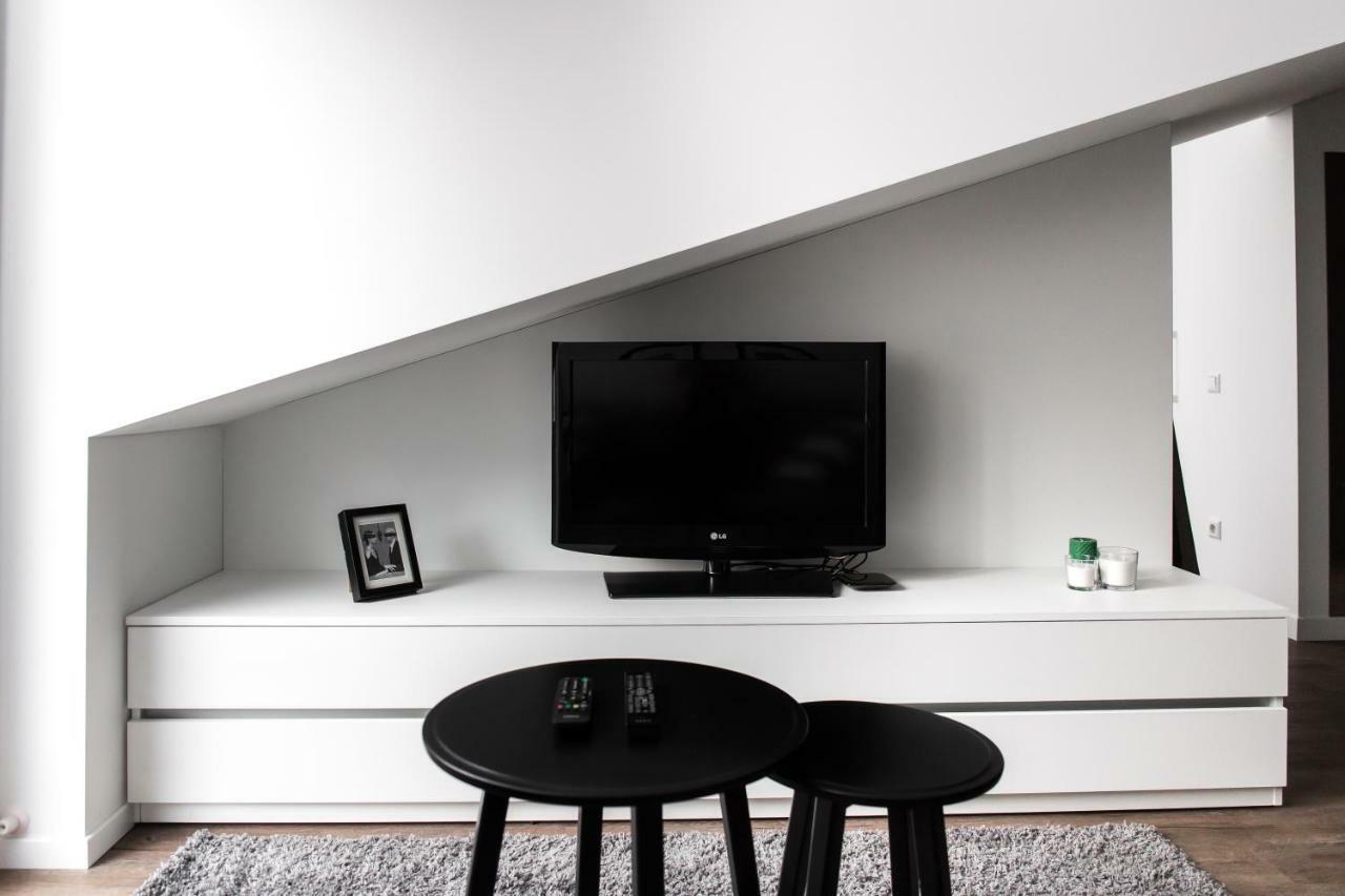 Deluxe Apartments By Hostlovers Каунас Екстериор снимка