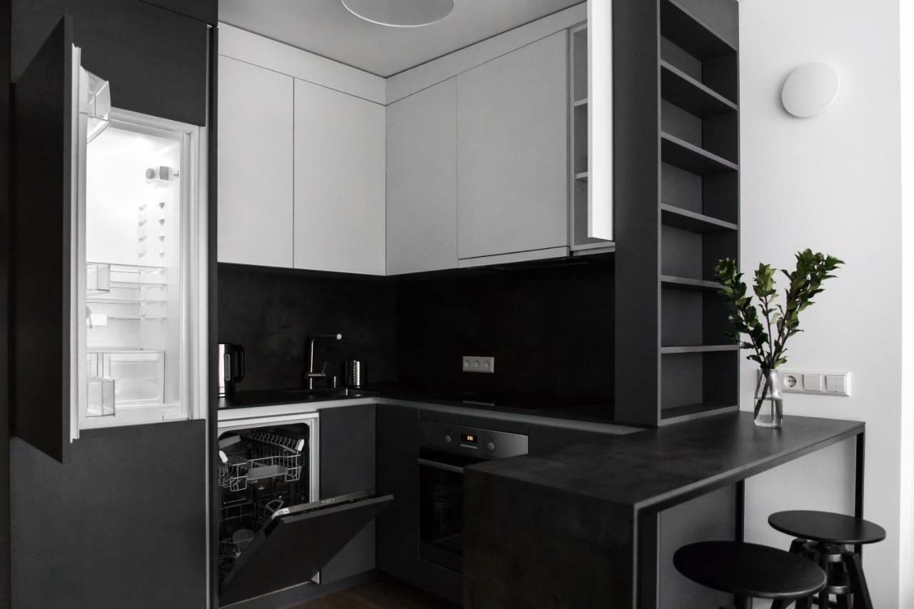 Deluxe Apartments By Hostlovers Каунас Екстериор снимка