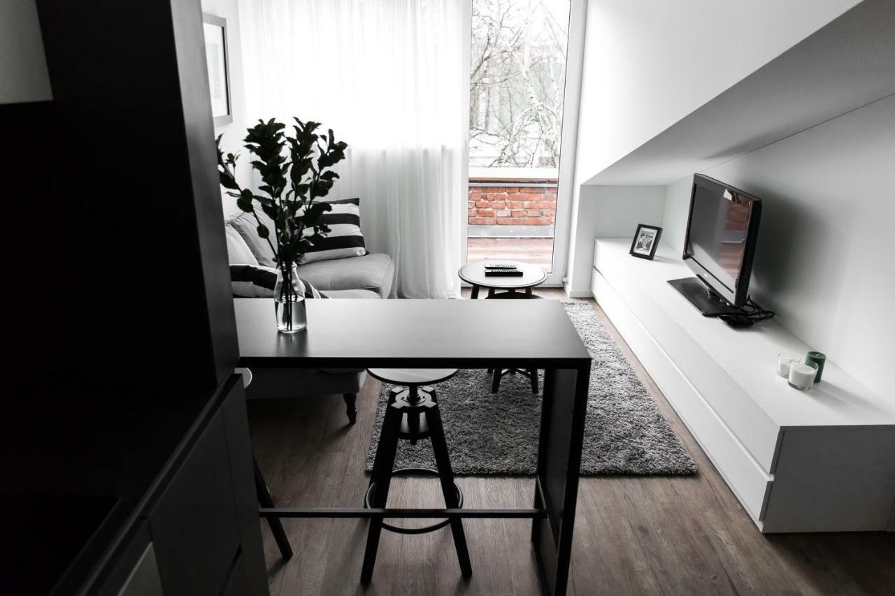 Deluxe Apartments By Hostlovers Каунас Екстериор снимка