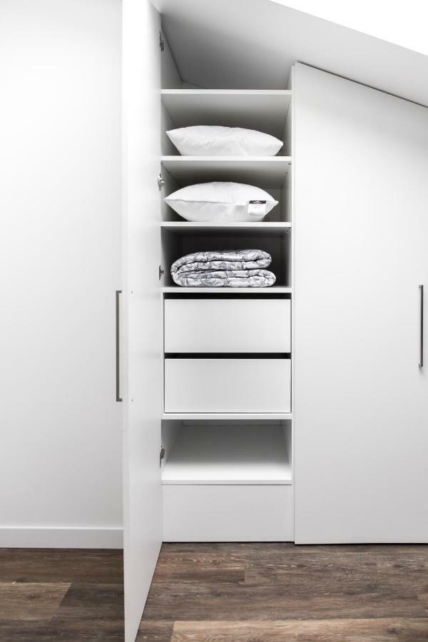 Deluxe Apartments By Hostlovers Каунас Екстериор снимка
