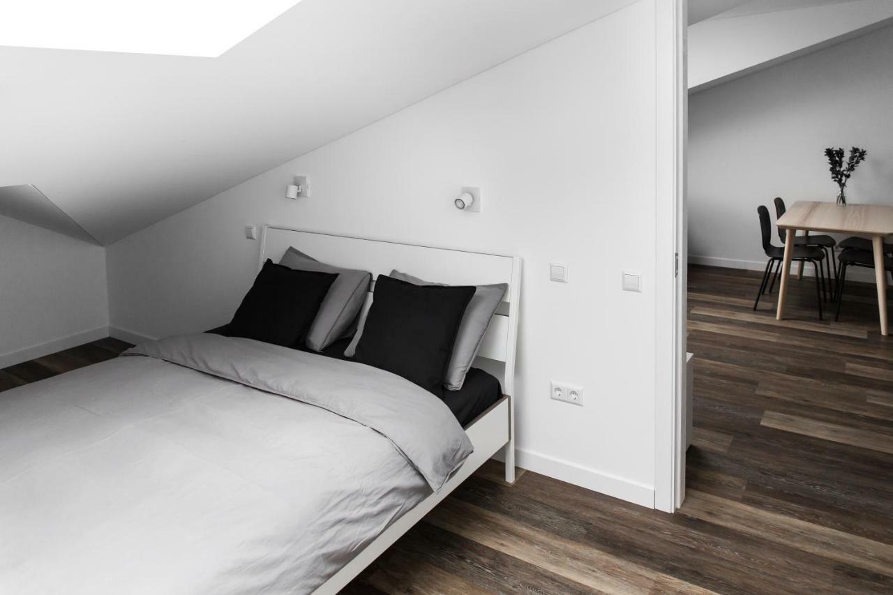 Deluxe Apartments By Hostlovers Каунас Екстериор снимка