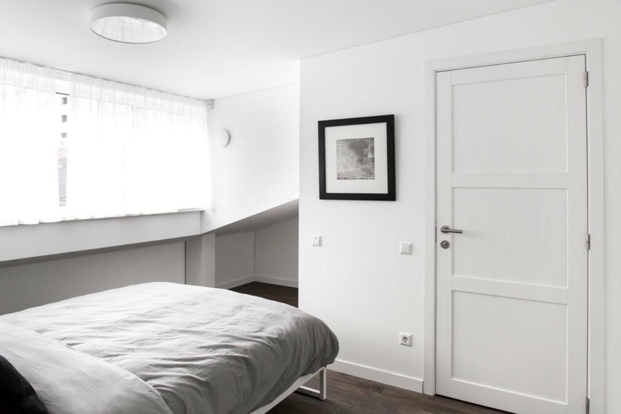 Deluxe Apartments By Hostlovers Каунас Екстериор снимка
